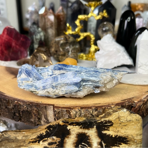 Blue kyanite raw piece (4.8” long) - Picture 5 of 5